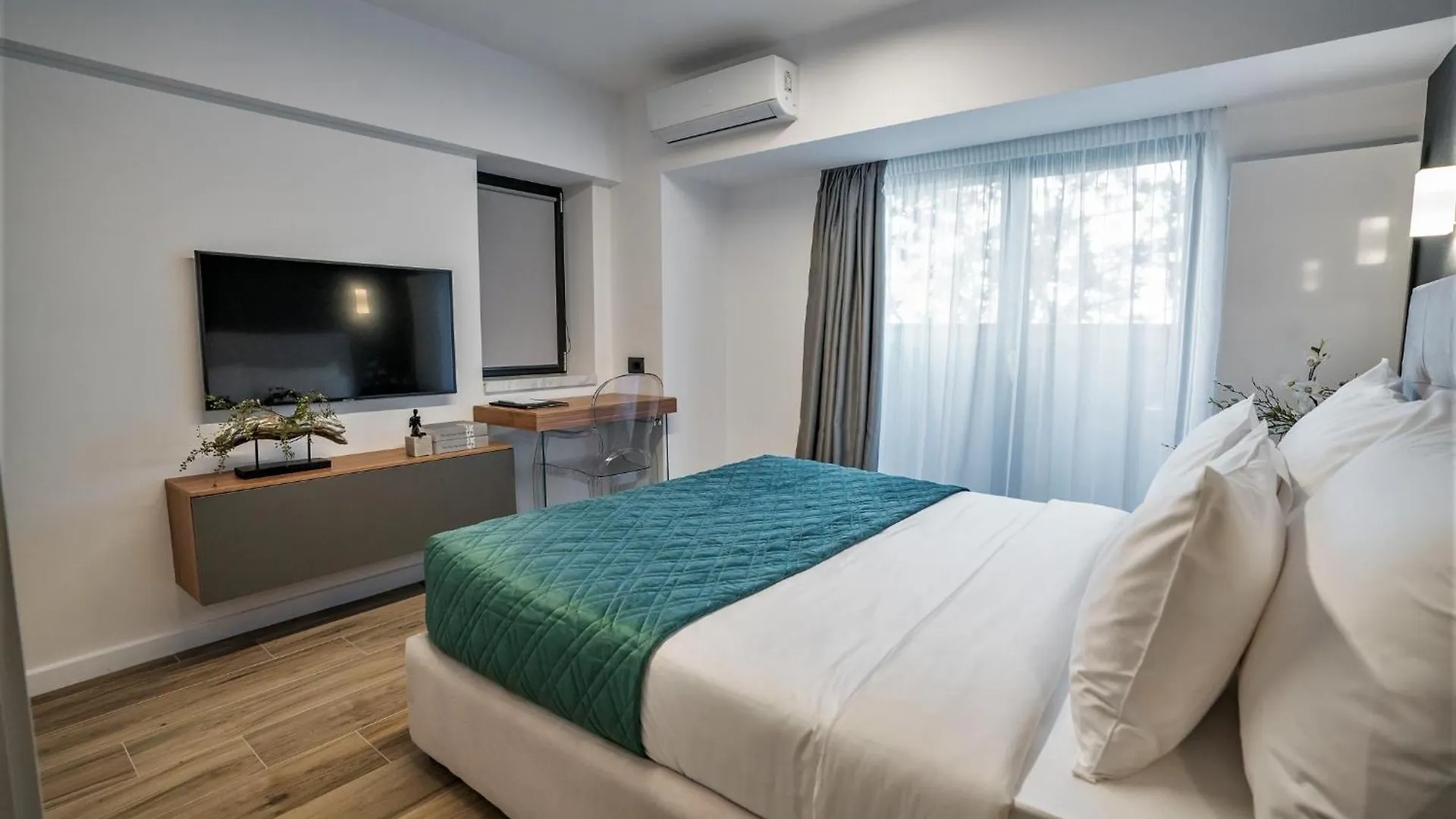 בוקרשט Novos Aparthotel 0*,  רומניה